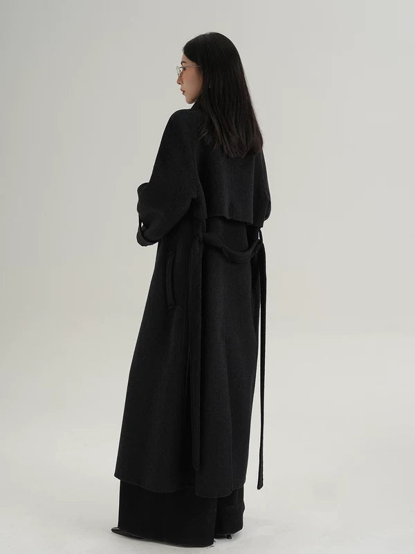 Длинное клетчатое шершащее пальто с поясом 