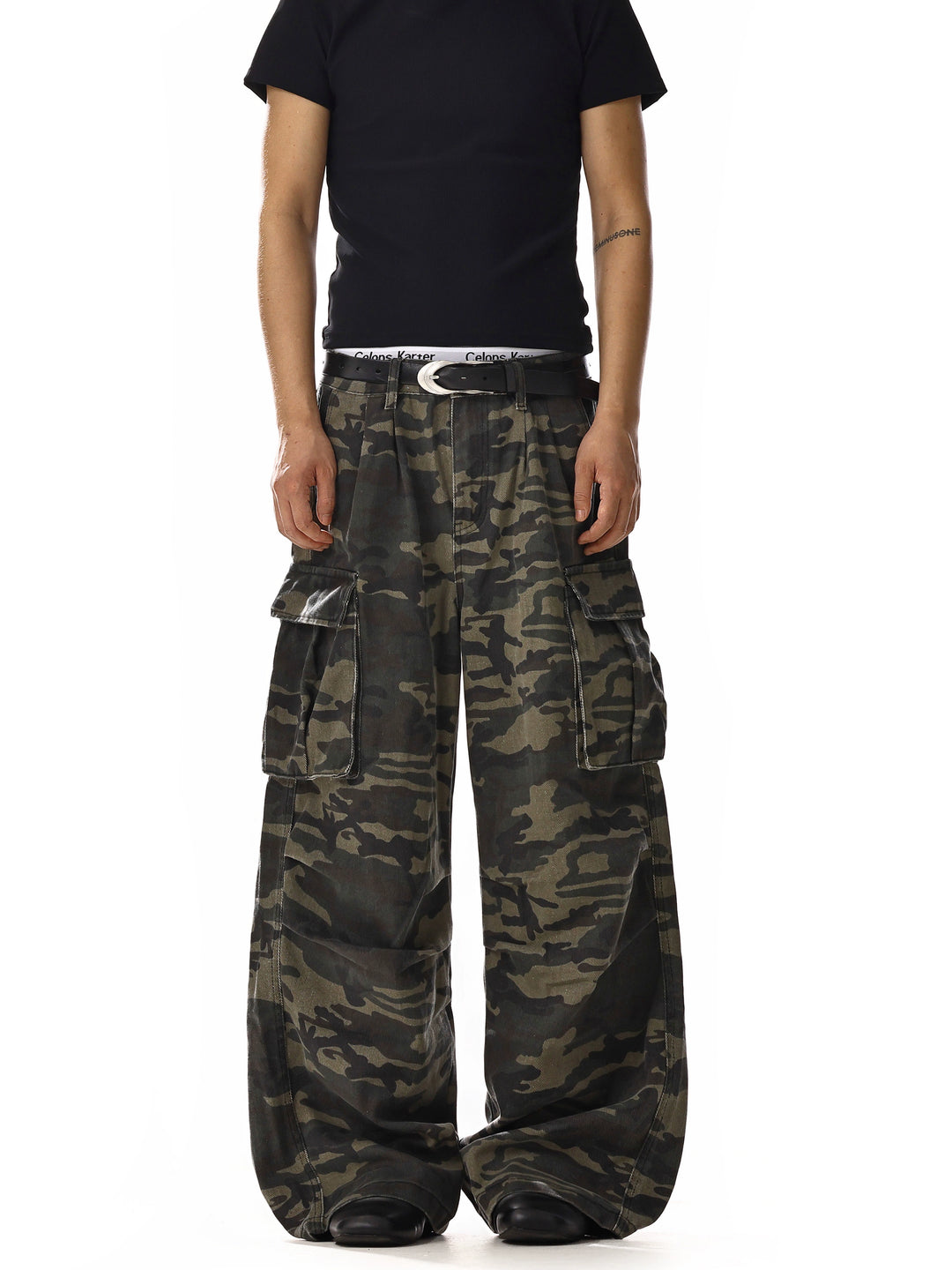 Camouflage Wide-Leg Cargo Pants