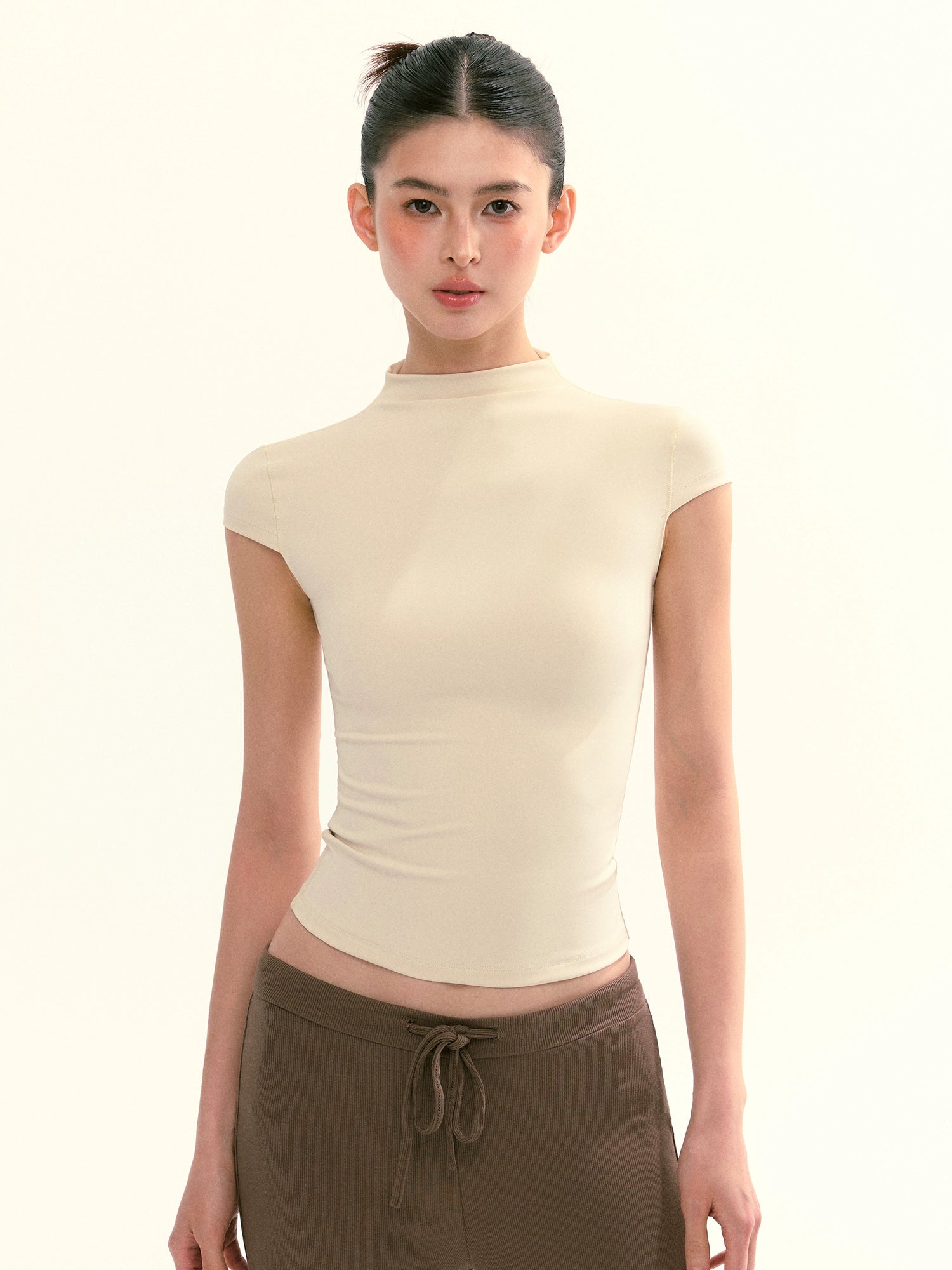 Short Sleeve Slim Fit Turtleneck Top