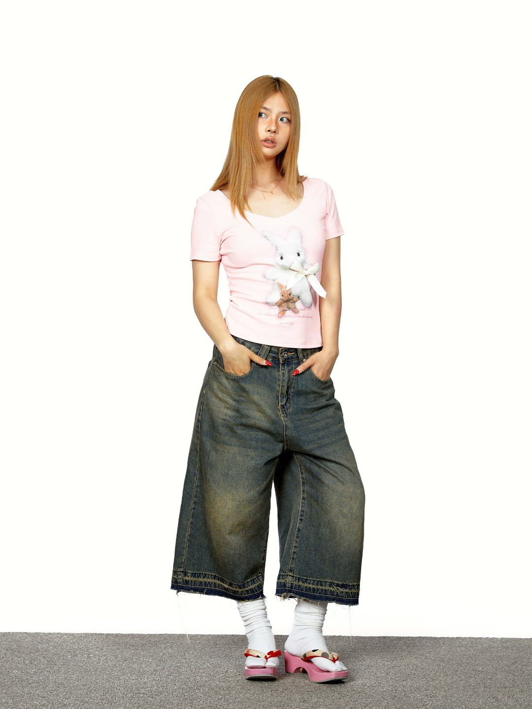 Plyšové tričko s potiskem králíka, slim fit 