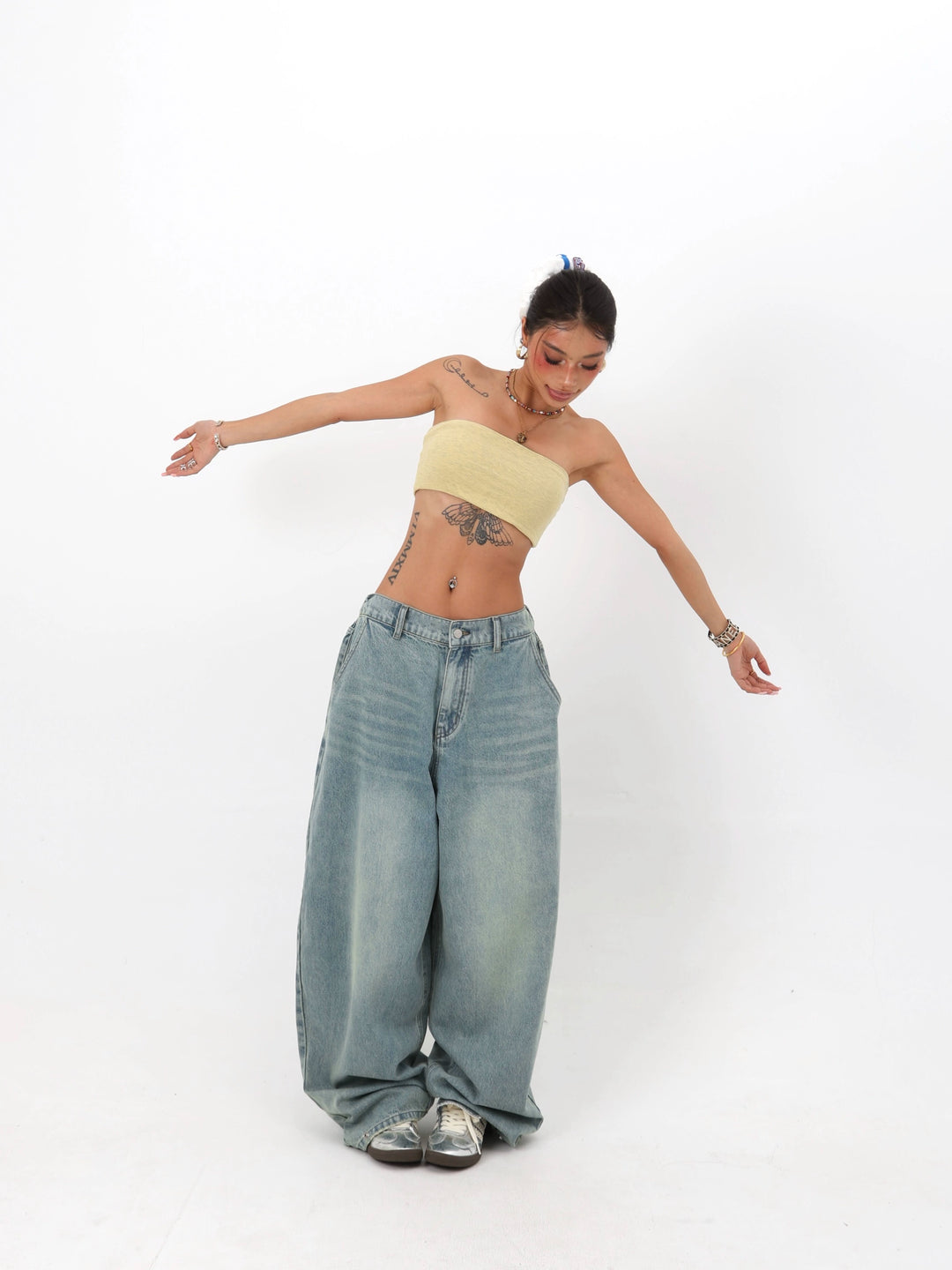 Wide Leg Straight Jeans