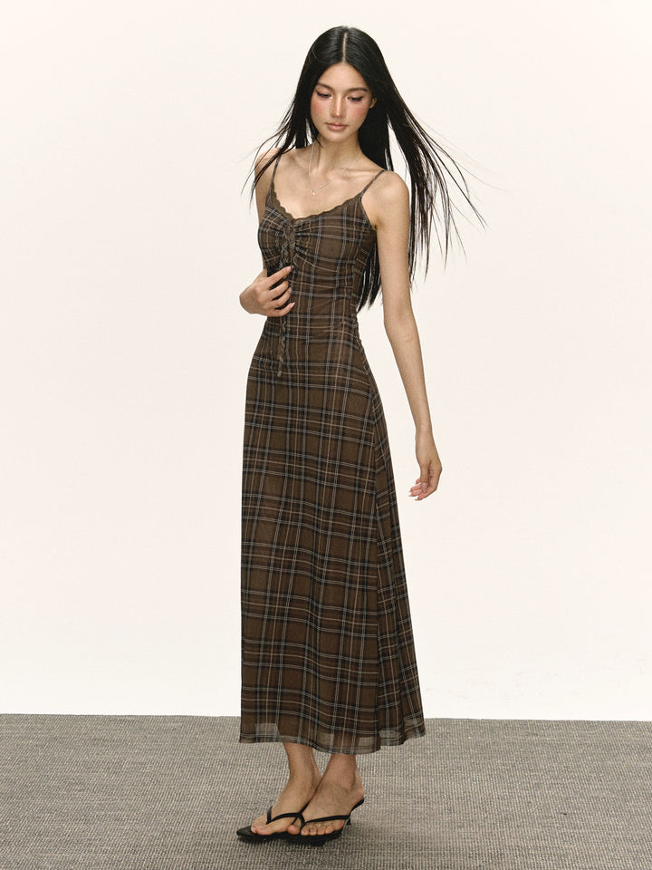 Vestido Maxi com Suspensórios Slim Fit Xadrez 