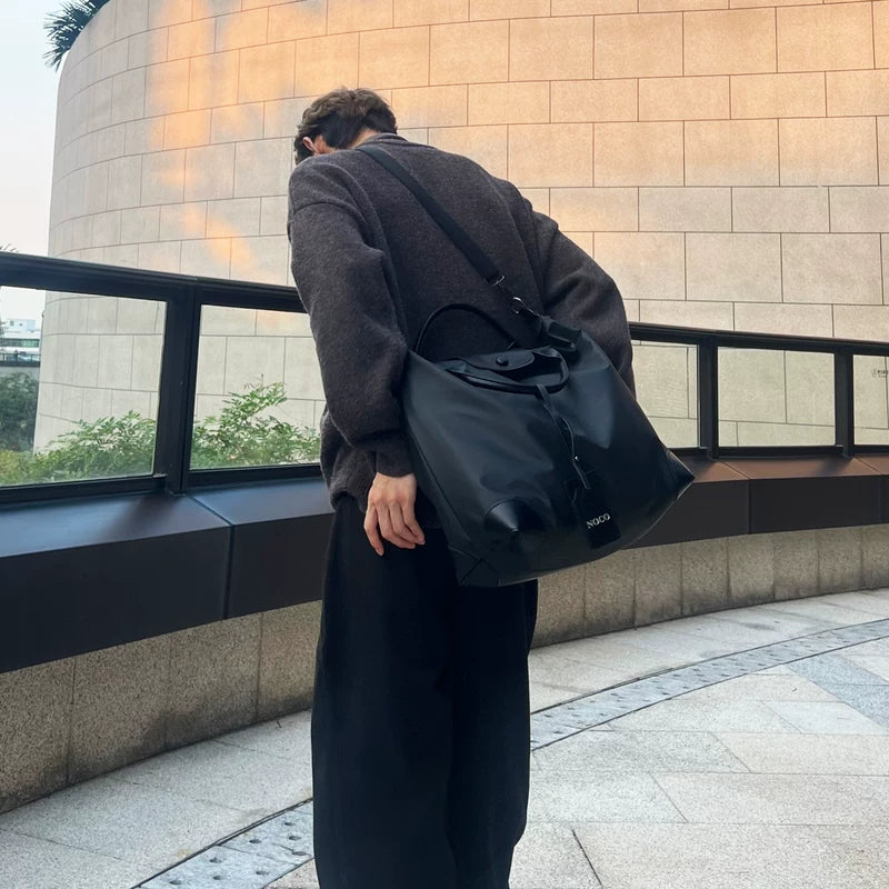 حقيبة كتف كبيرة من النايلون الياباني بتصميم قديم 