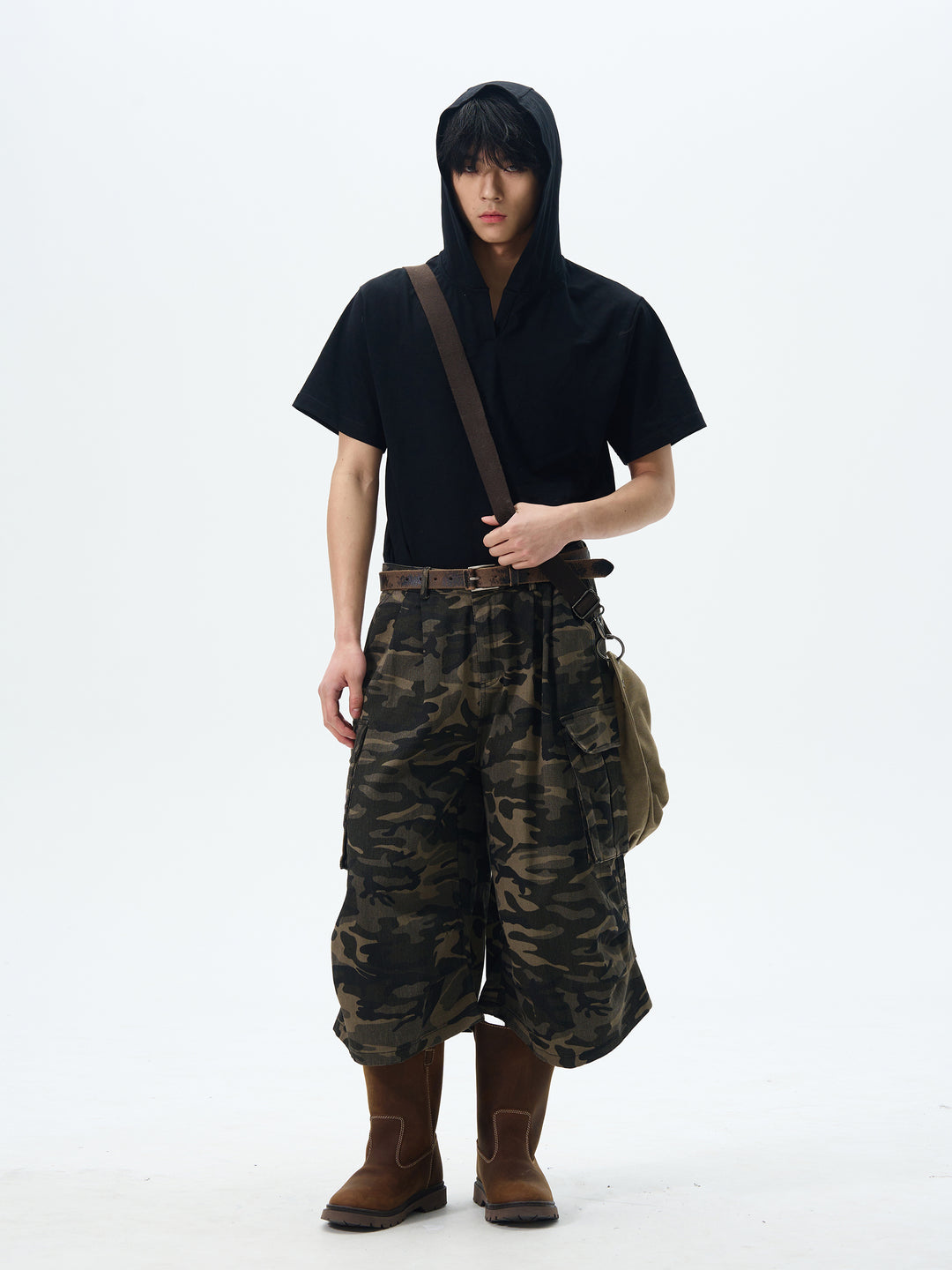 Camouflage Pleated Cropped Pants