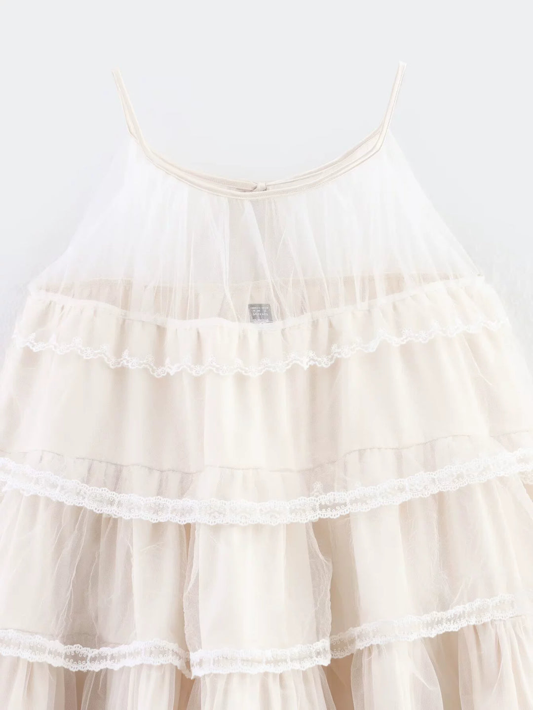 Vestido de Suspender Multi-Camadas com Bordado de Malha 