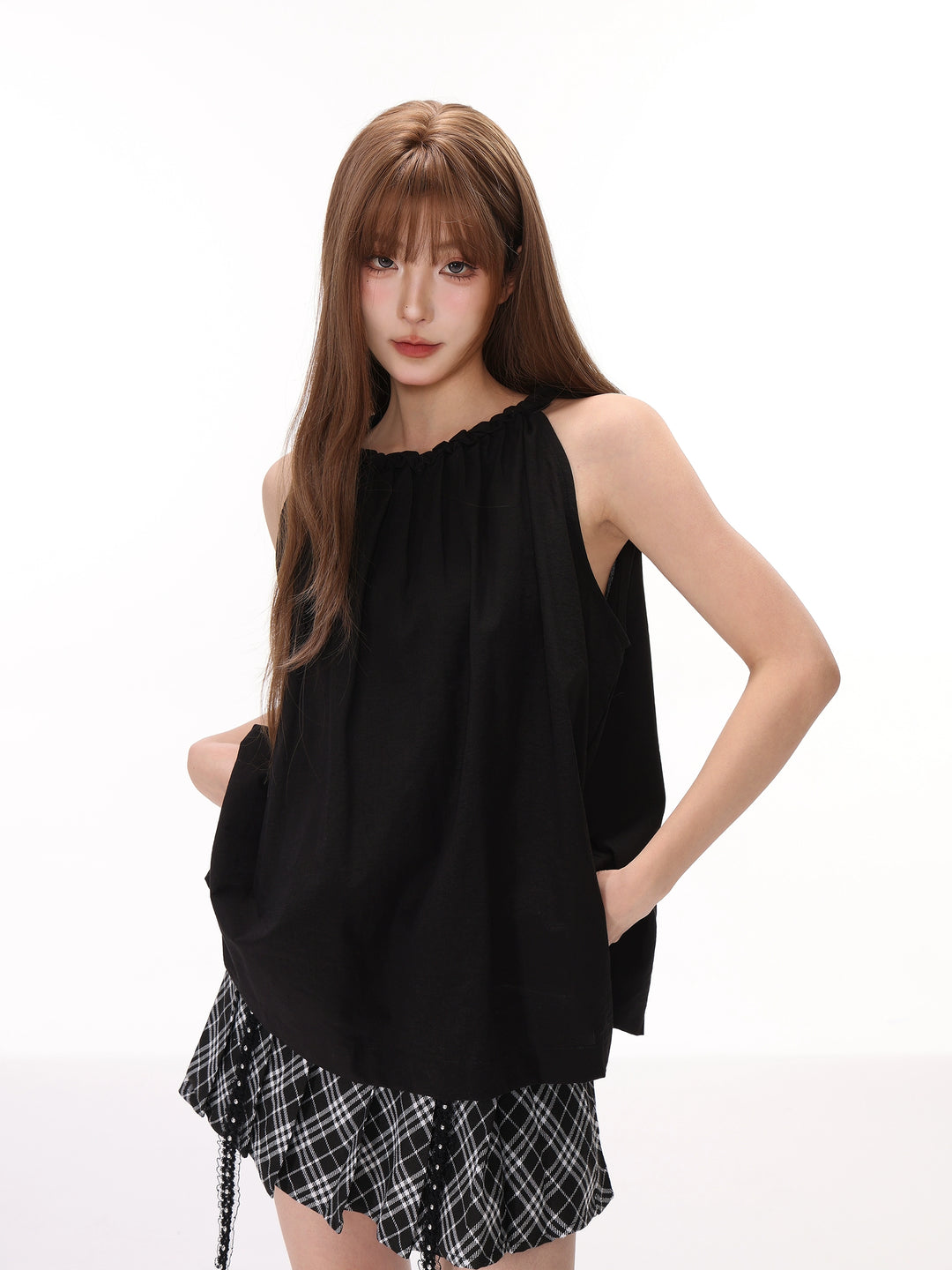 Chemise loose à épaules dénudées avec col halter 