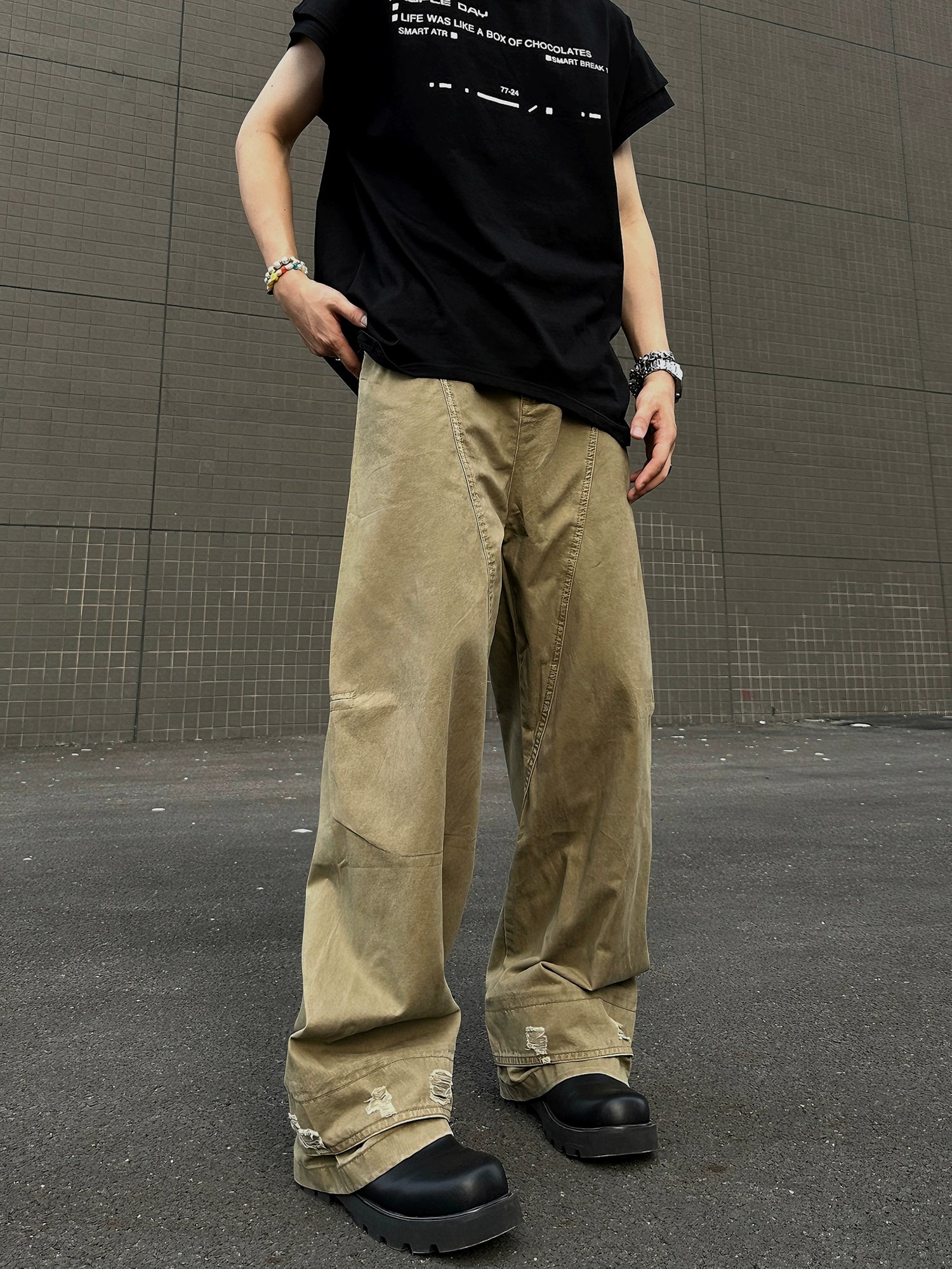 بنطلون عمل فضفاض ممزق مغسول 