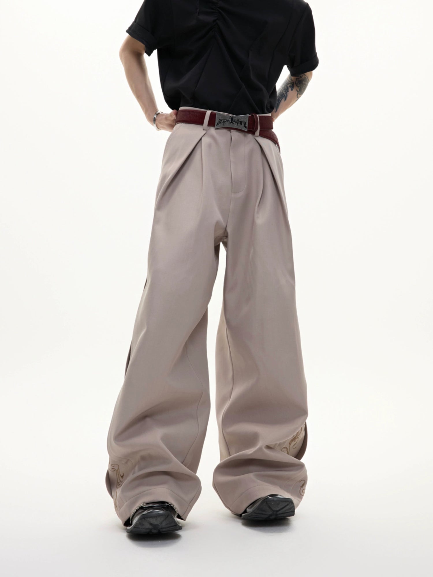 Embroidered Wide-Leg Pleated Pants