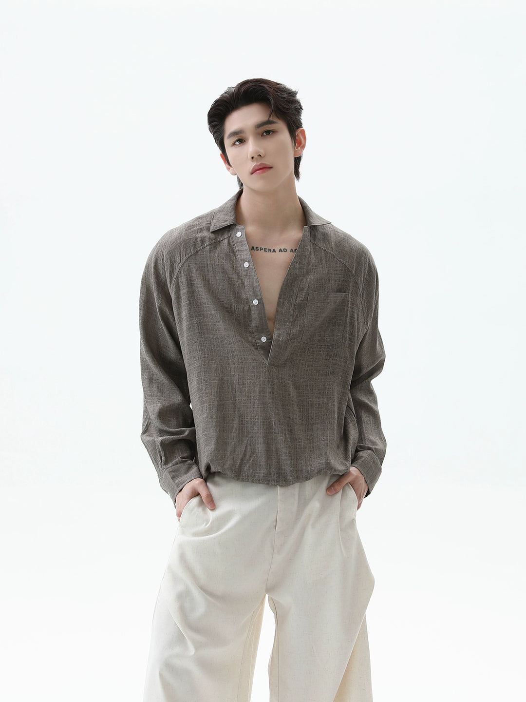 Chemise à boutons à manches raglan en lin avec col en V 