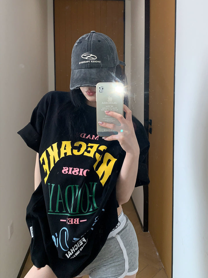 T-shirt à manches courtes avec impression de lettre surdimensionnée 