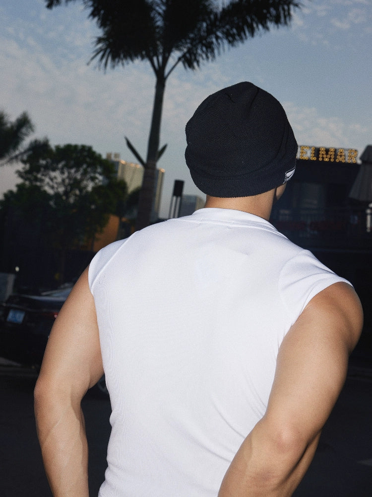 Slim Fit Sleeveless Round Neck Vest