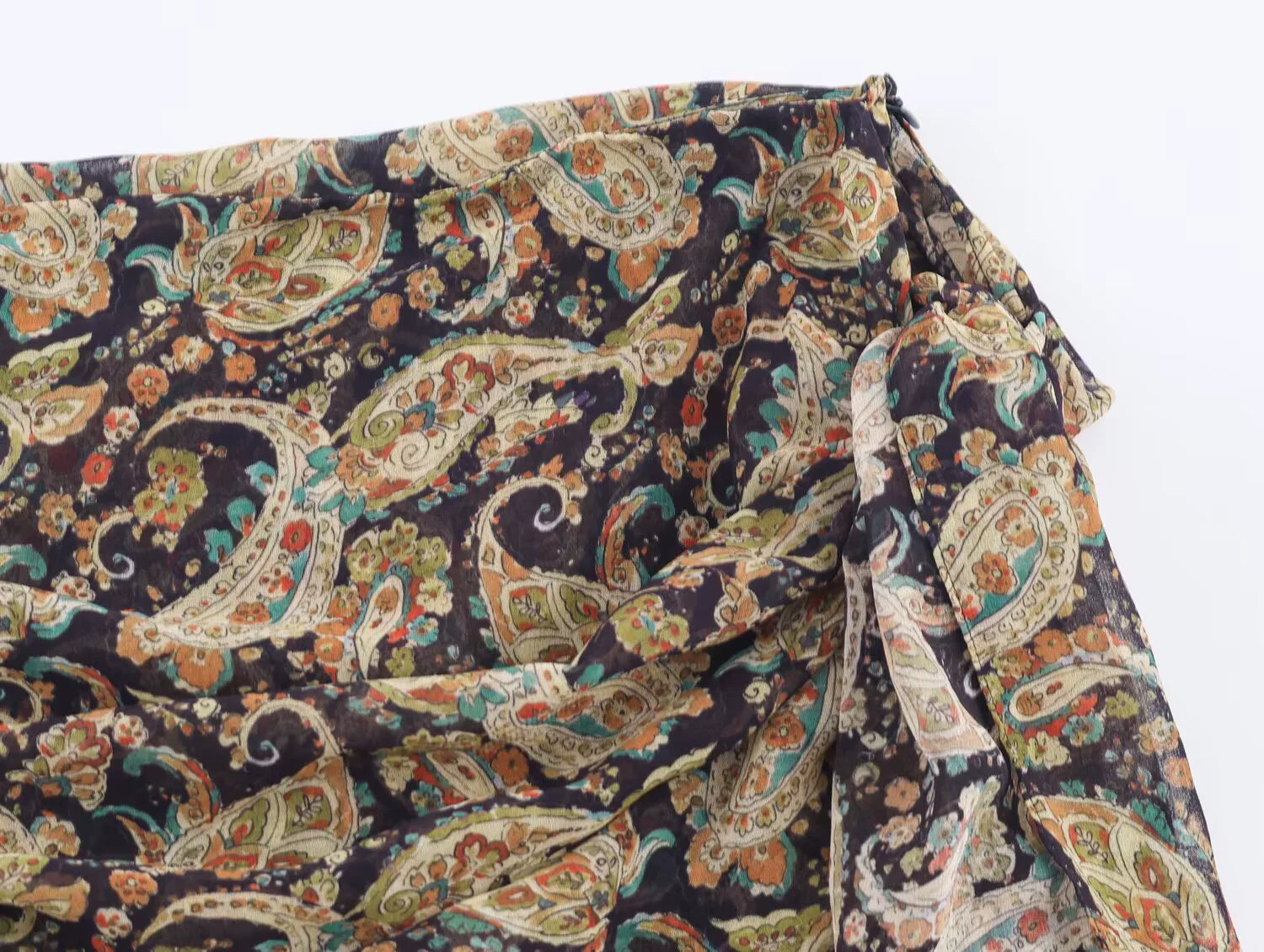 ペイズリー柄ロングラップスカート 