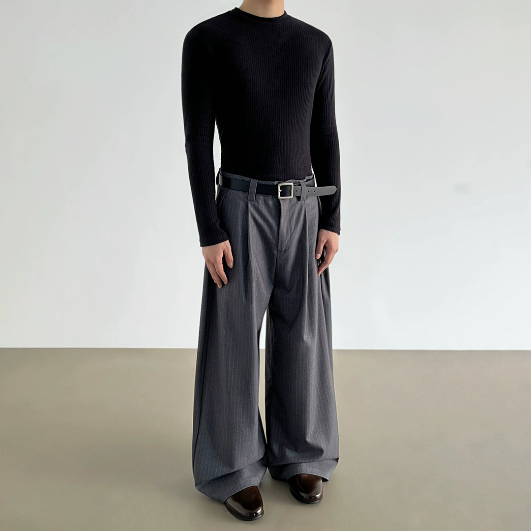 Pantalons décontractés larges à rayures plissées 