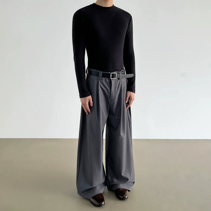 Pantalons décontractés larges à rayures plissées 