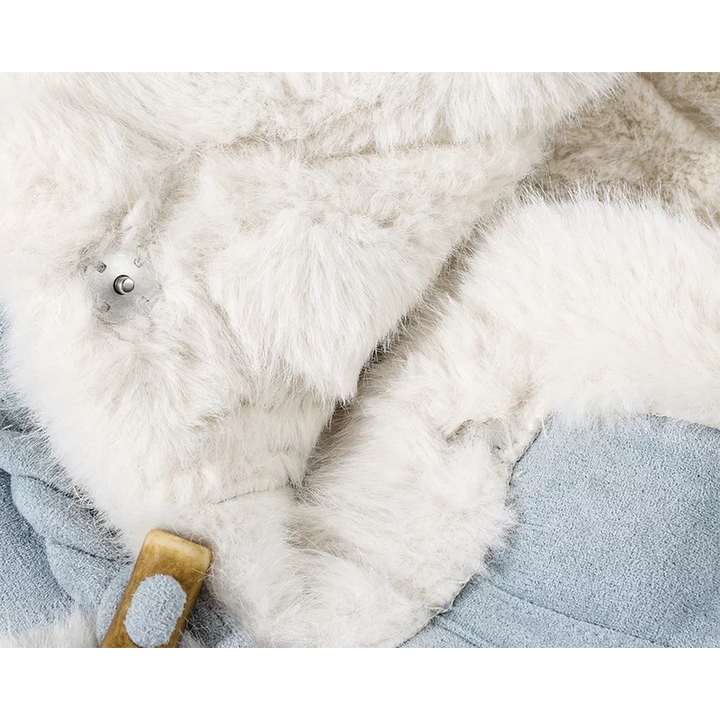 Abrigo de ante forrado de borreguillo con cierre de toggle y solapa 