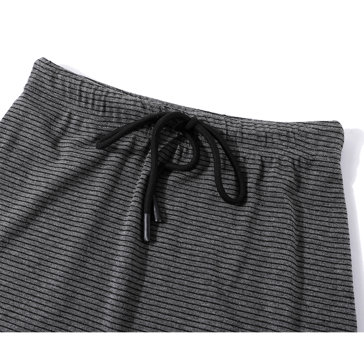 Gonna a righe alta in vita lavorata a maglia retro 