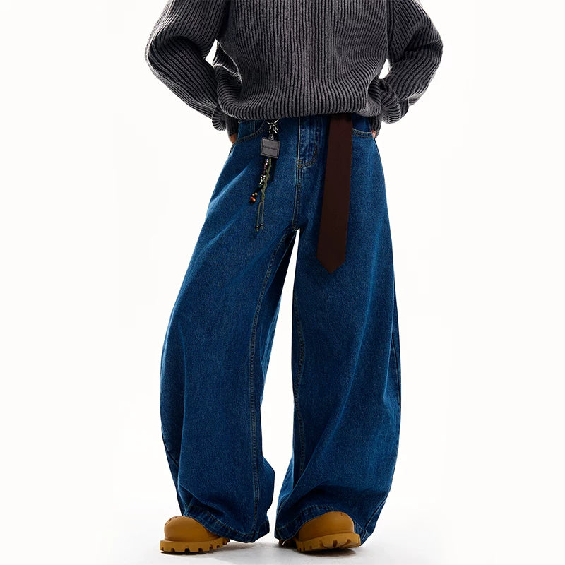 جينز واسع فضفاض بتصميم قديم 