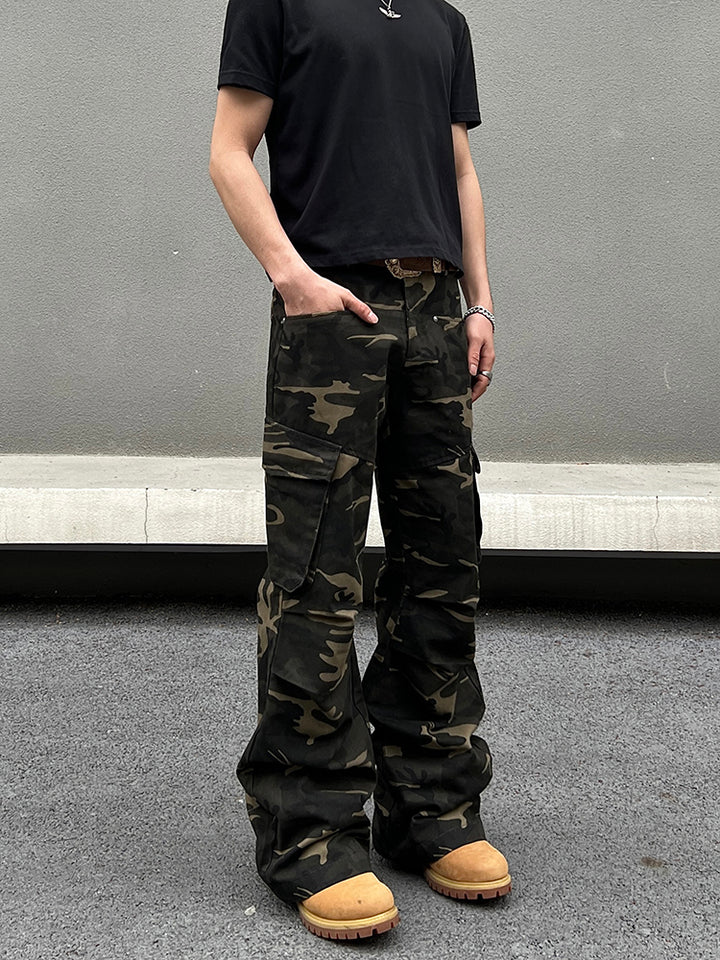 Camouflage Multi-pocket Flared Pants