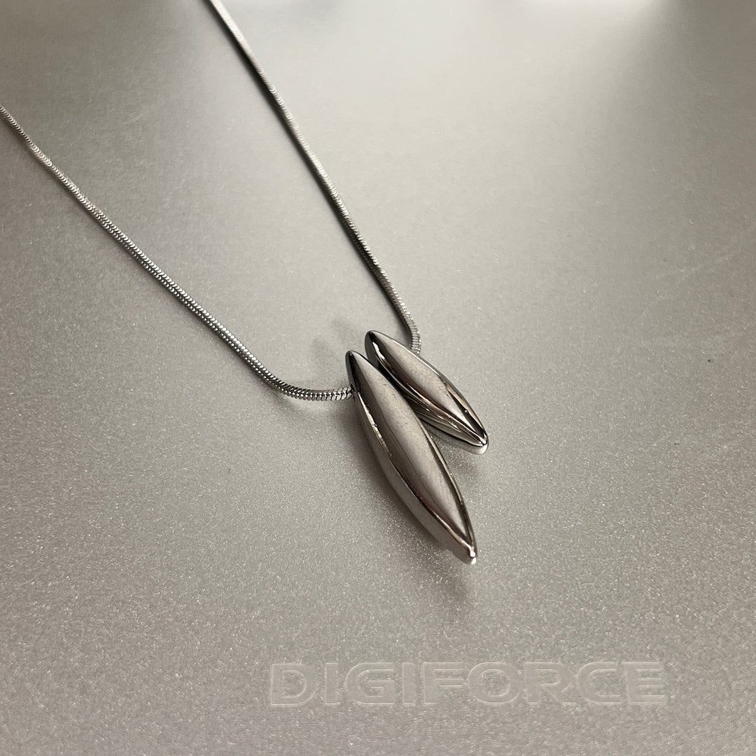 Minimalist Geometric Thorn Necklace