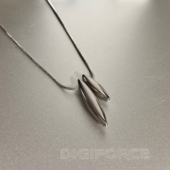 Minimalist Geometric Thorn Necklace