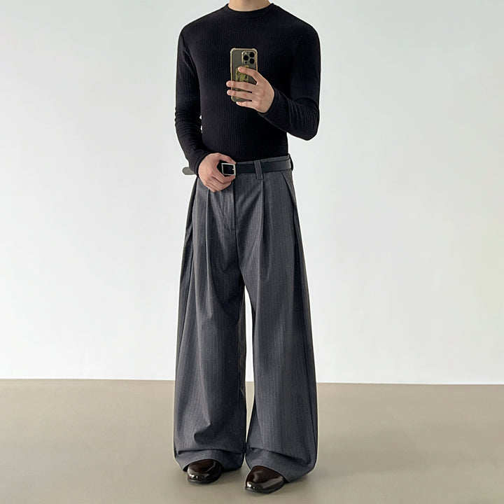 Pantalons décontractés larges à rayures plissées 