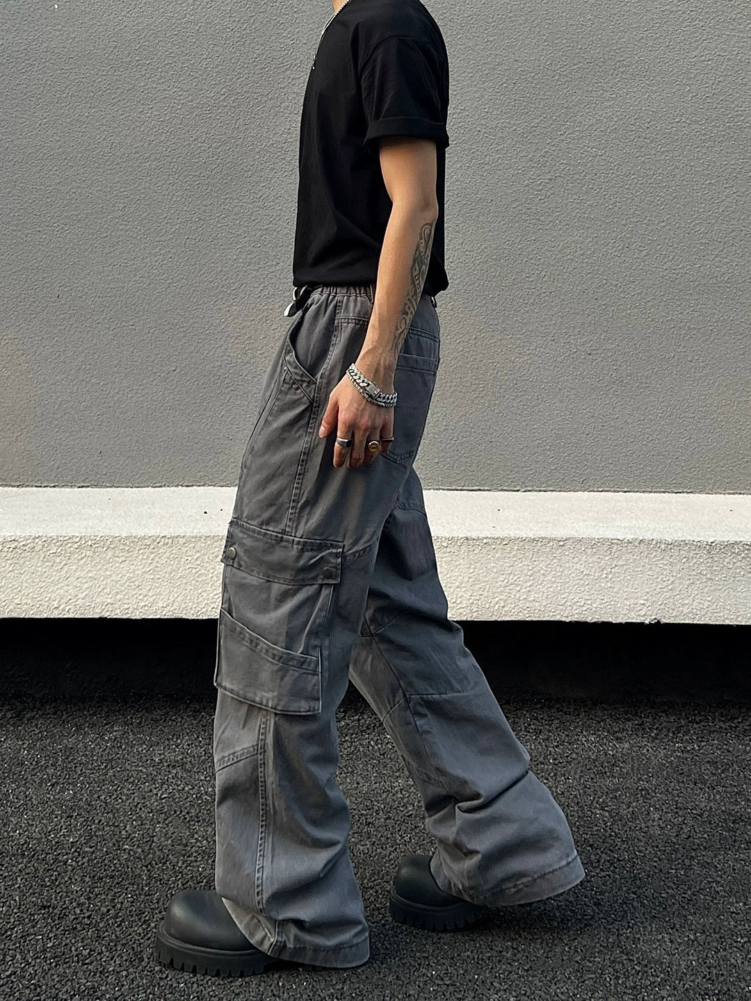 Multi-Pocket Cargo Pants