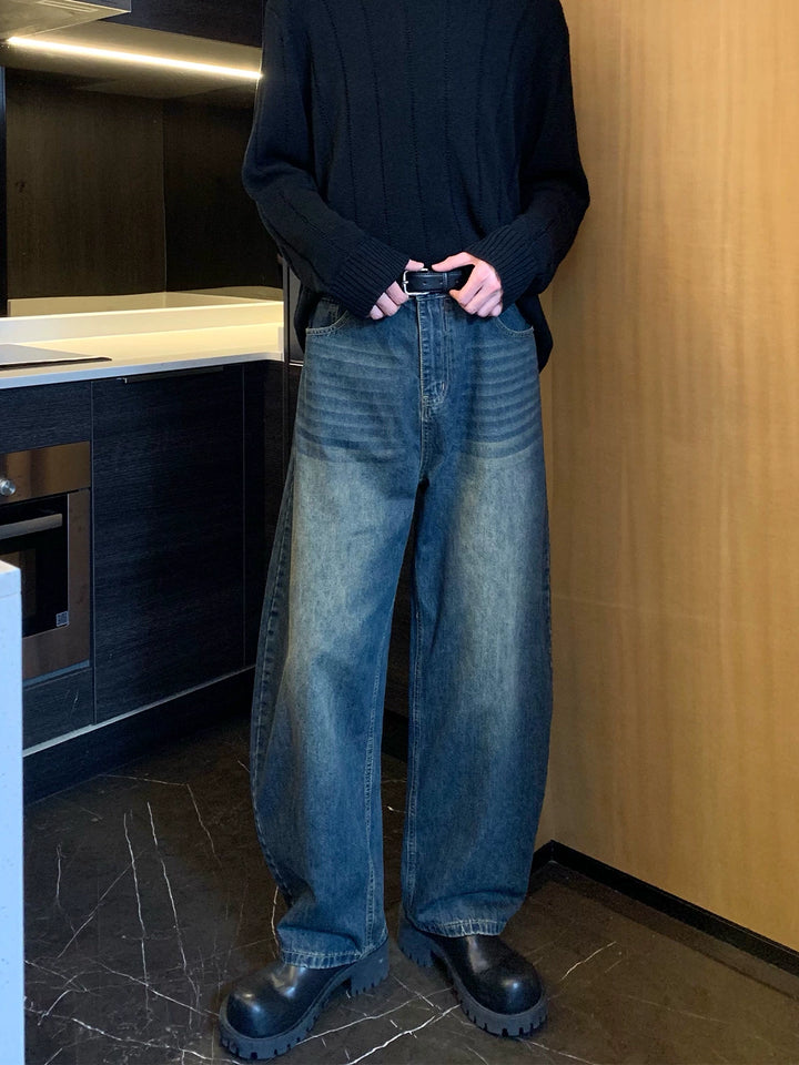 Wide-leg Straight Jeans