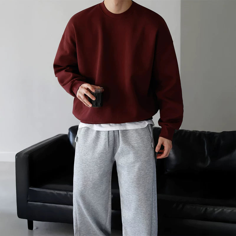 سويت شيرت فضفاض بياقة دائرية بتصميم مينيمالي 