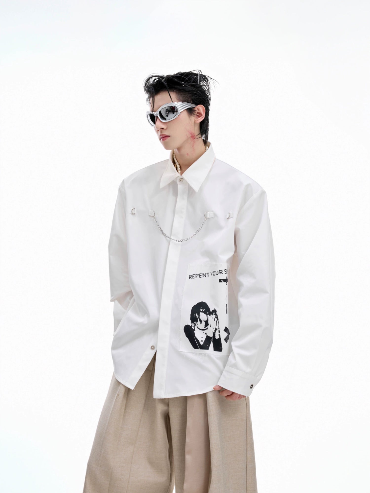 قميص بأكمام طويلة بنمط فن ريترو 