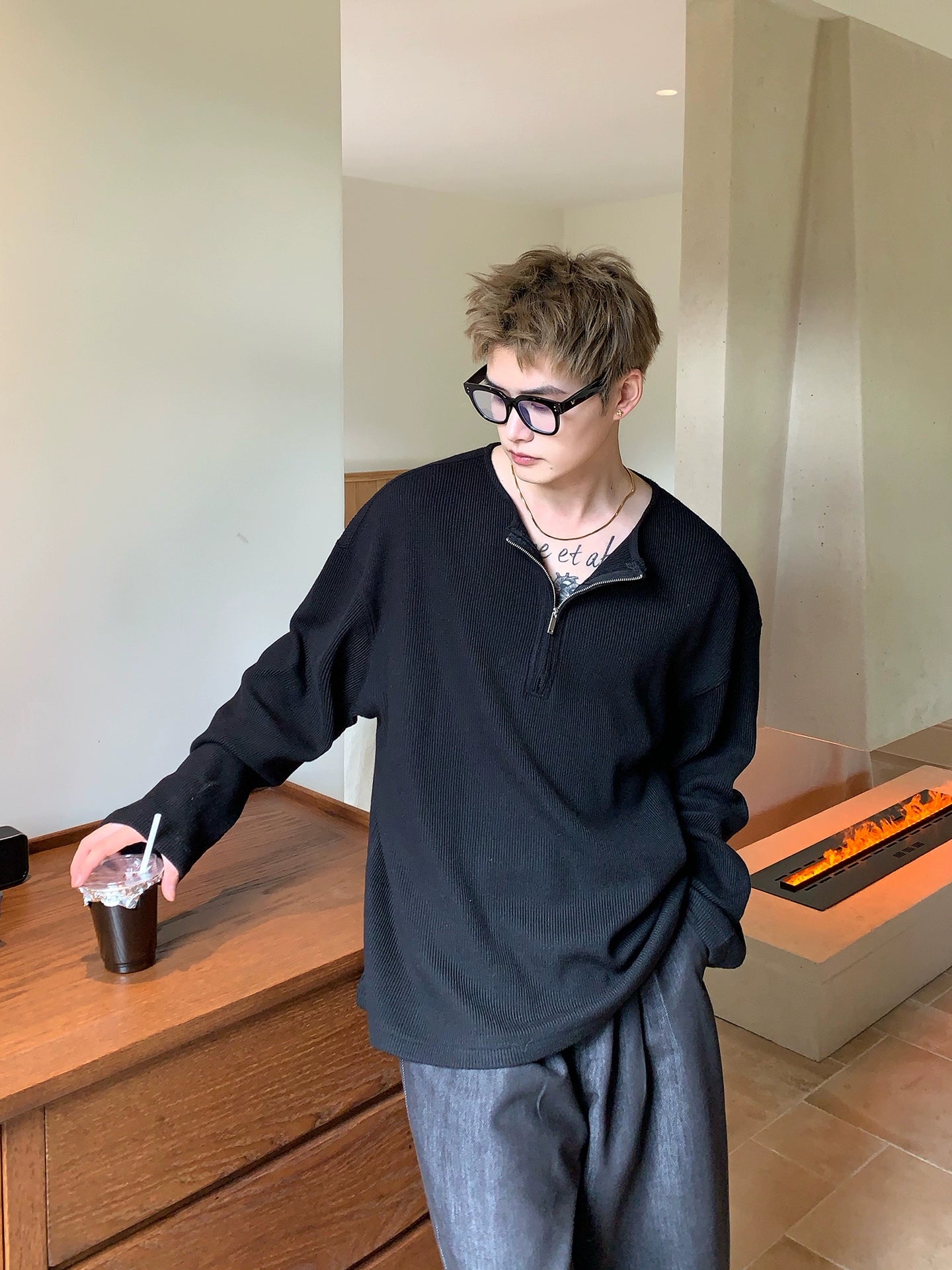 Yarım Fermuarlı Yaka Detaysız Triko Kazak 