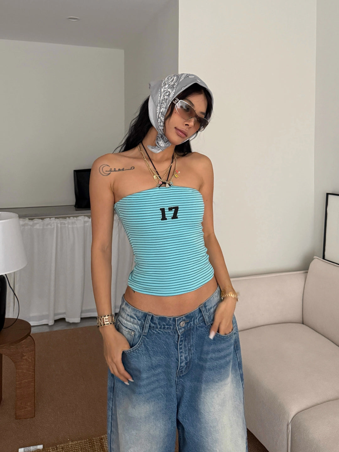 Top de tubo halter ajustado a rayas 