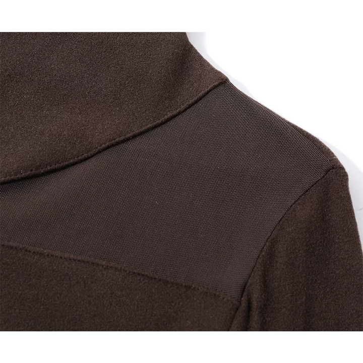 סוודר פולו עם צווארון גבוה ורשת פאטצ'וורק 