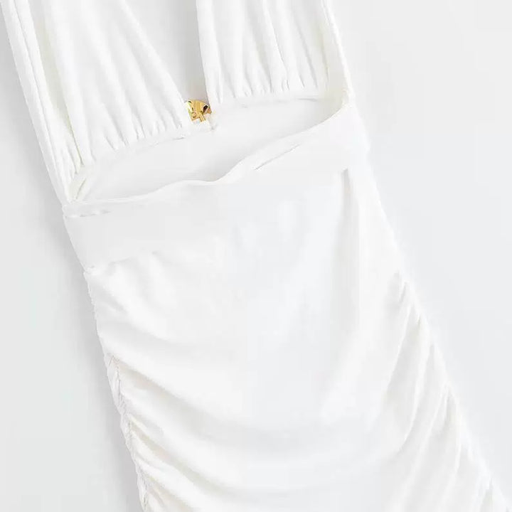 Vestido Sem Mangas Slim Fit com Decote Halter Plissado 