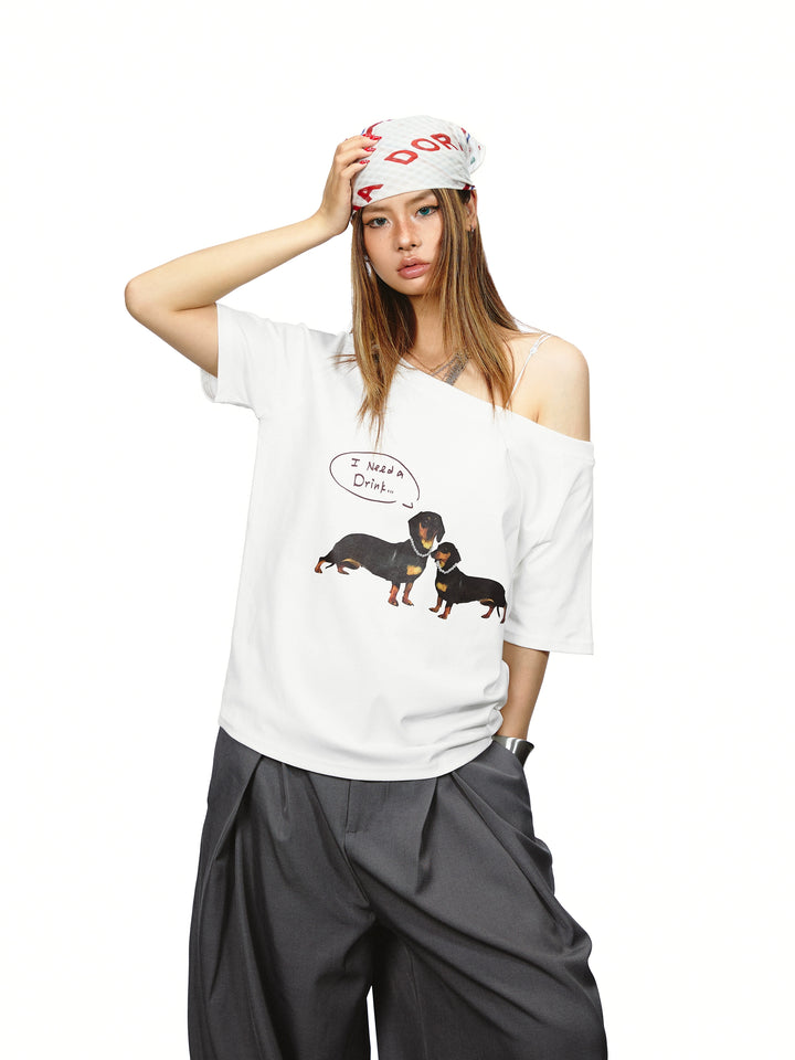 T-shirt off-shoulder grafica di Bassotto 