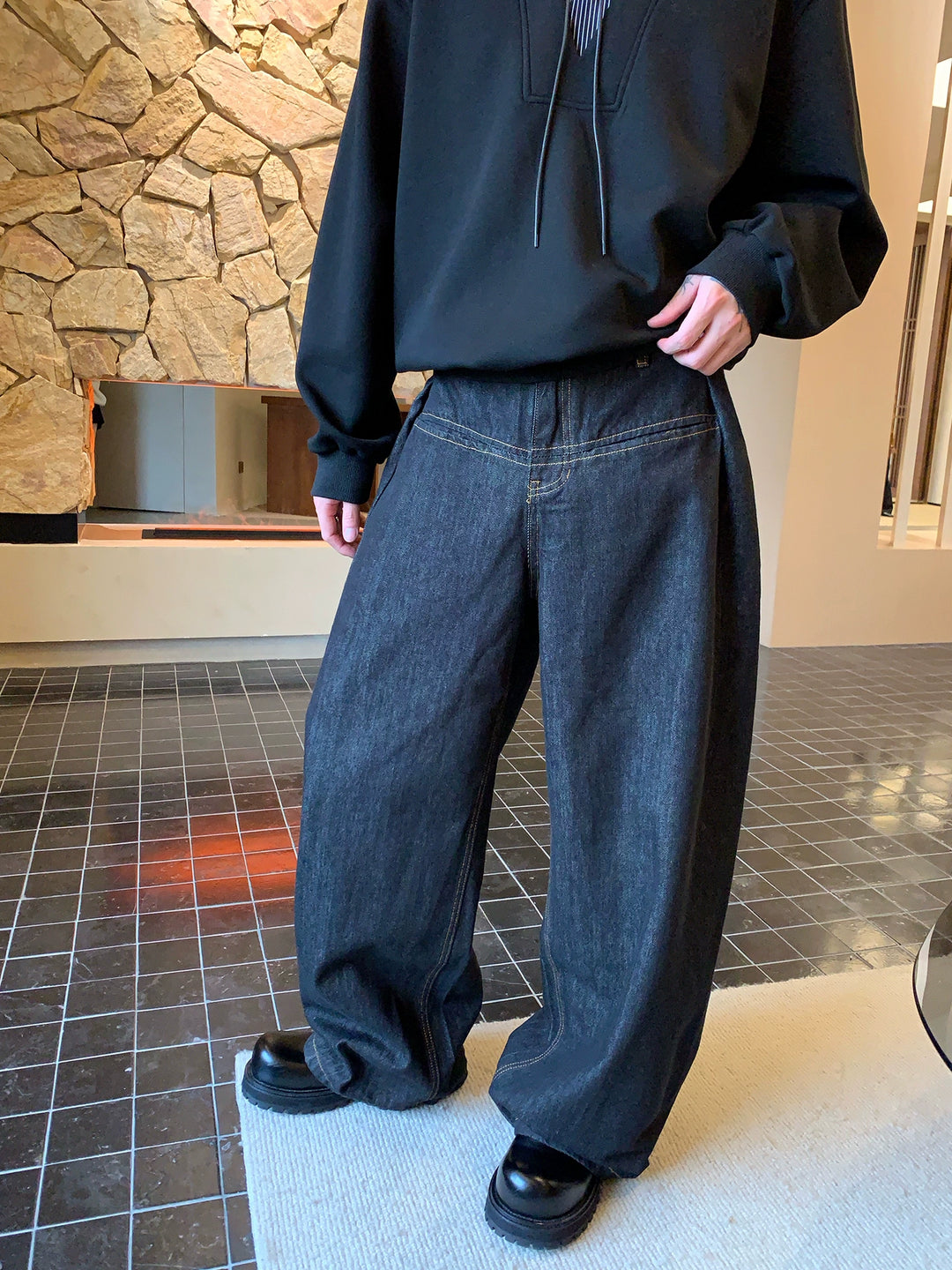 Pleated Wide Leg Jeans