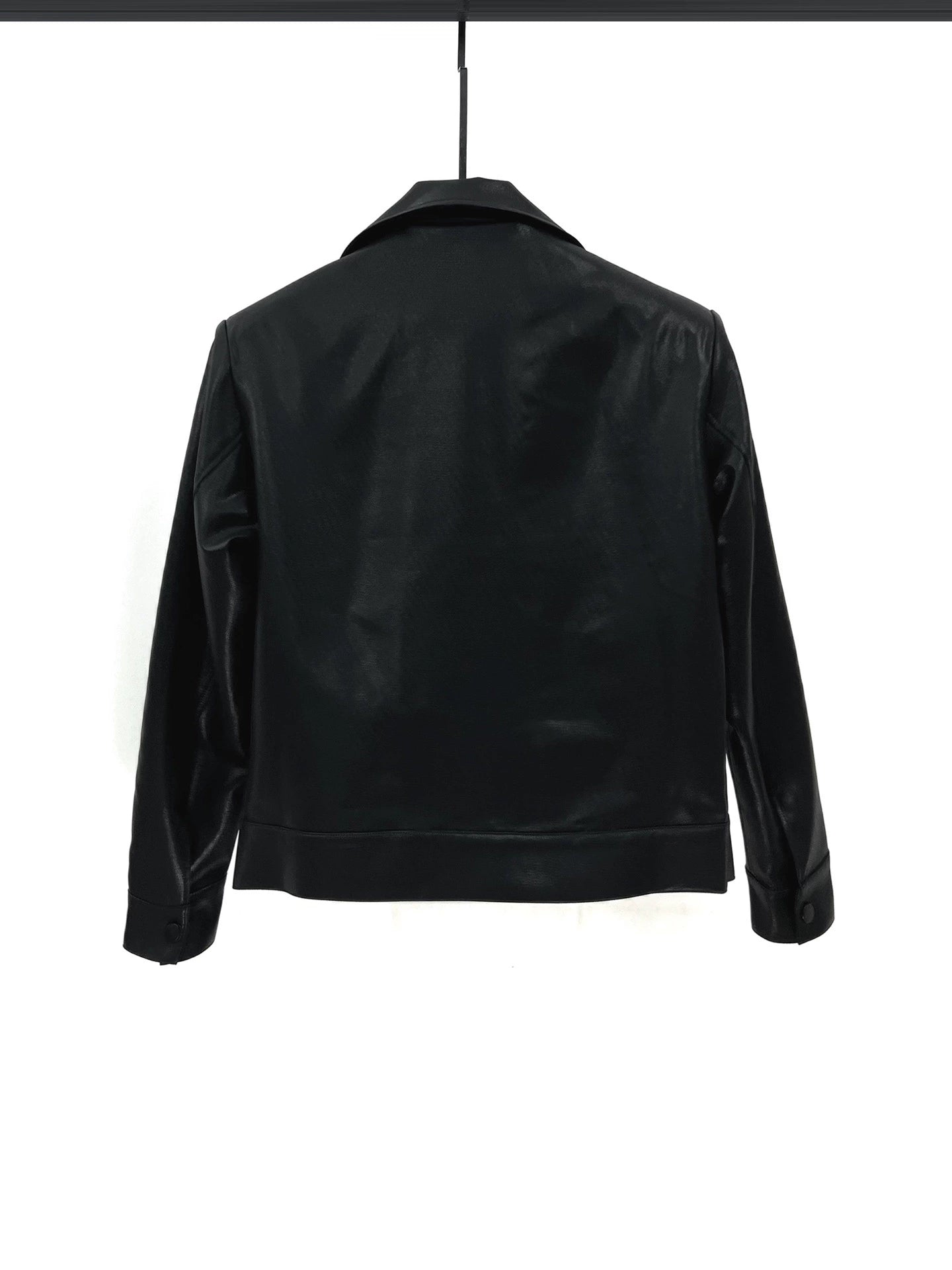 Boncuklu Sıvı Parlak Yaka Kısa Ceket 