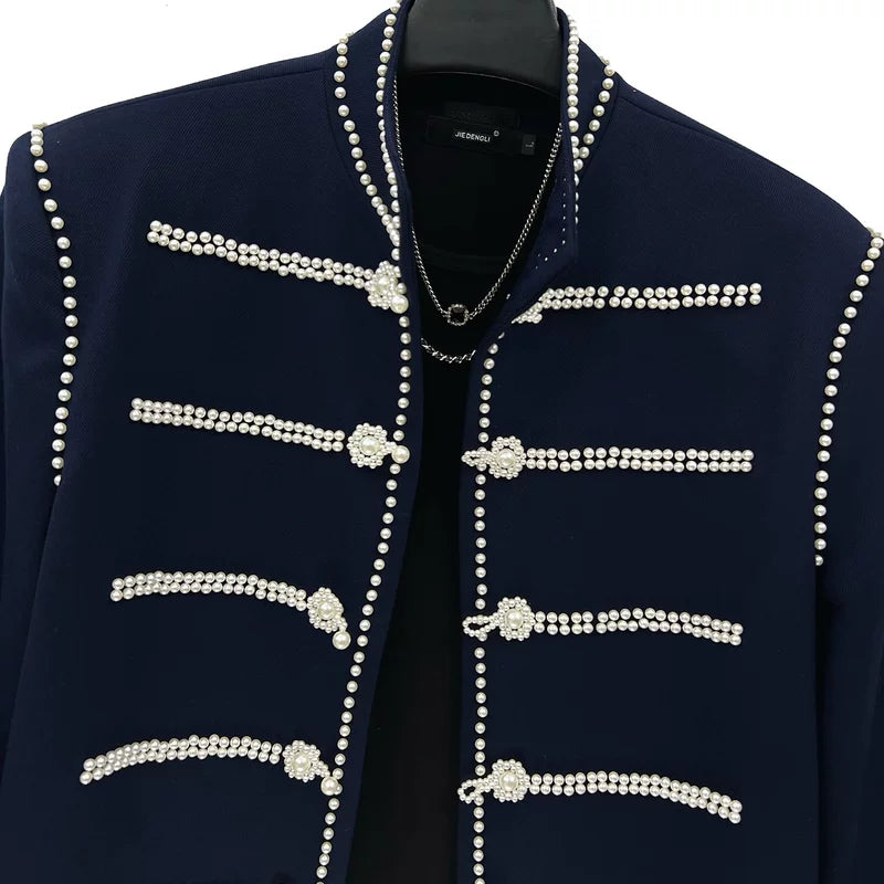 Perlová krátká bunda s korálkovým stojáčkem 