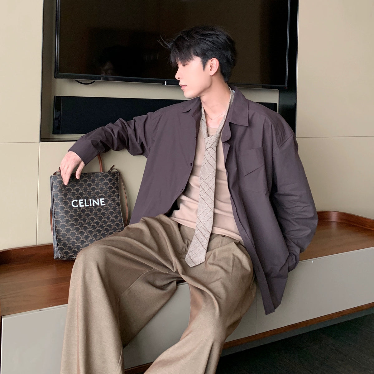 undefined,5876060769233,5876060769234,5876060769235