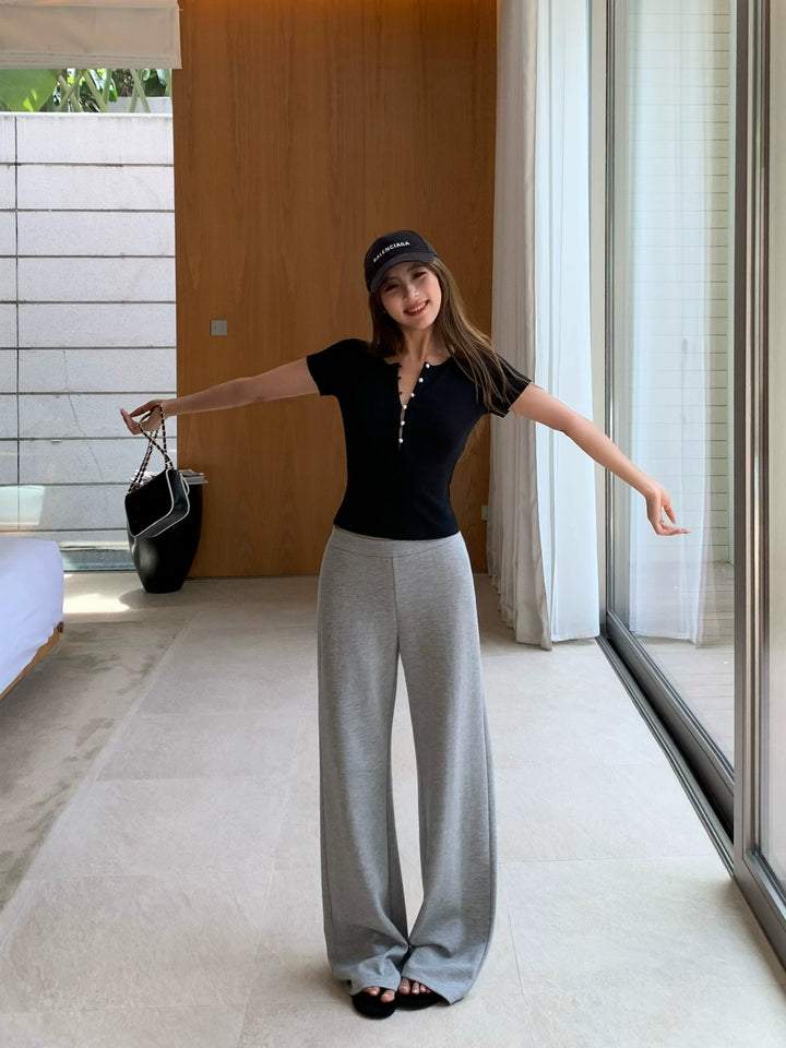 Pantaloni larghi in maglia a vita alta 