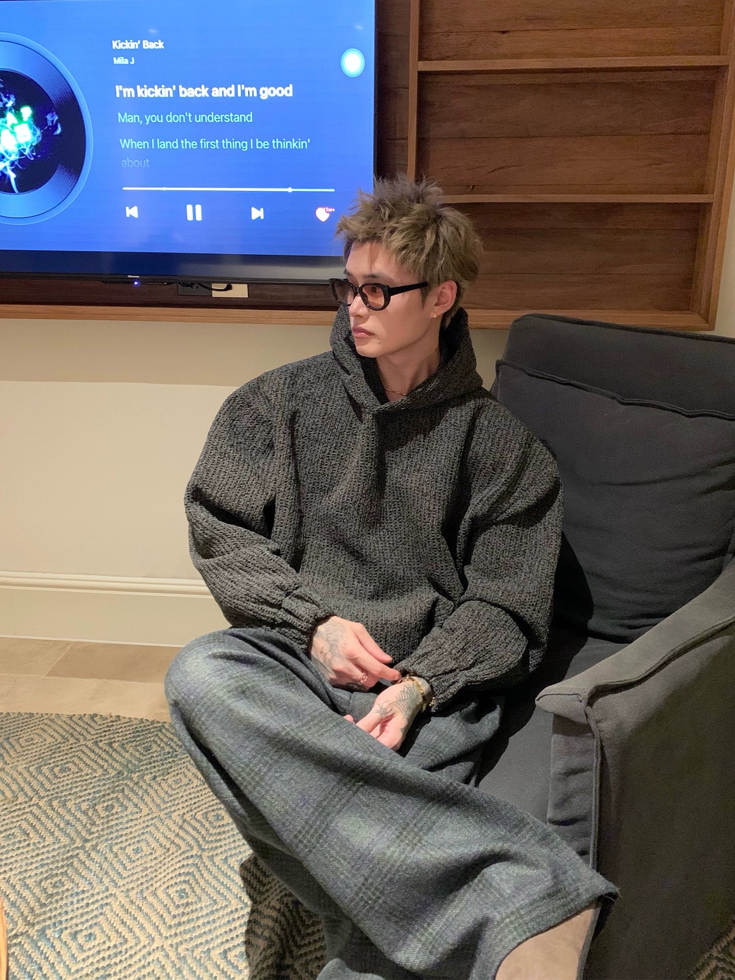 Bol Örgü Kapüşonlu Kazak 