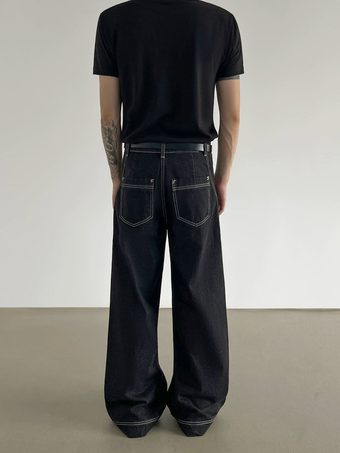 Pantaloni in denim a gamba larga scomposti 