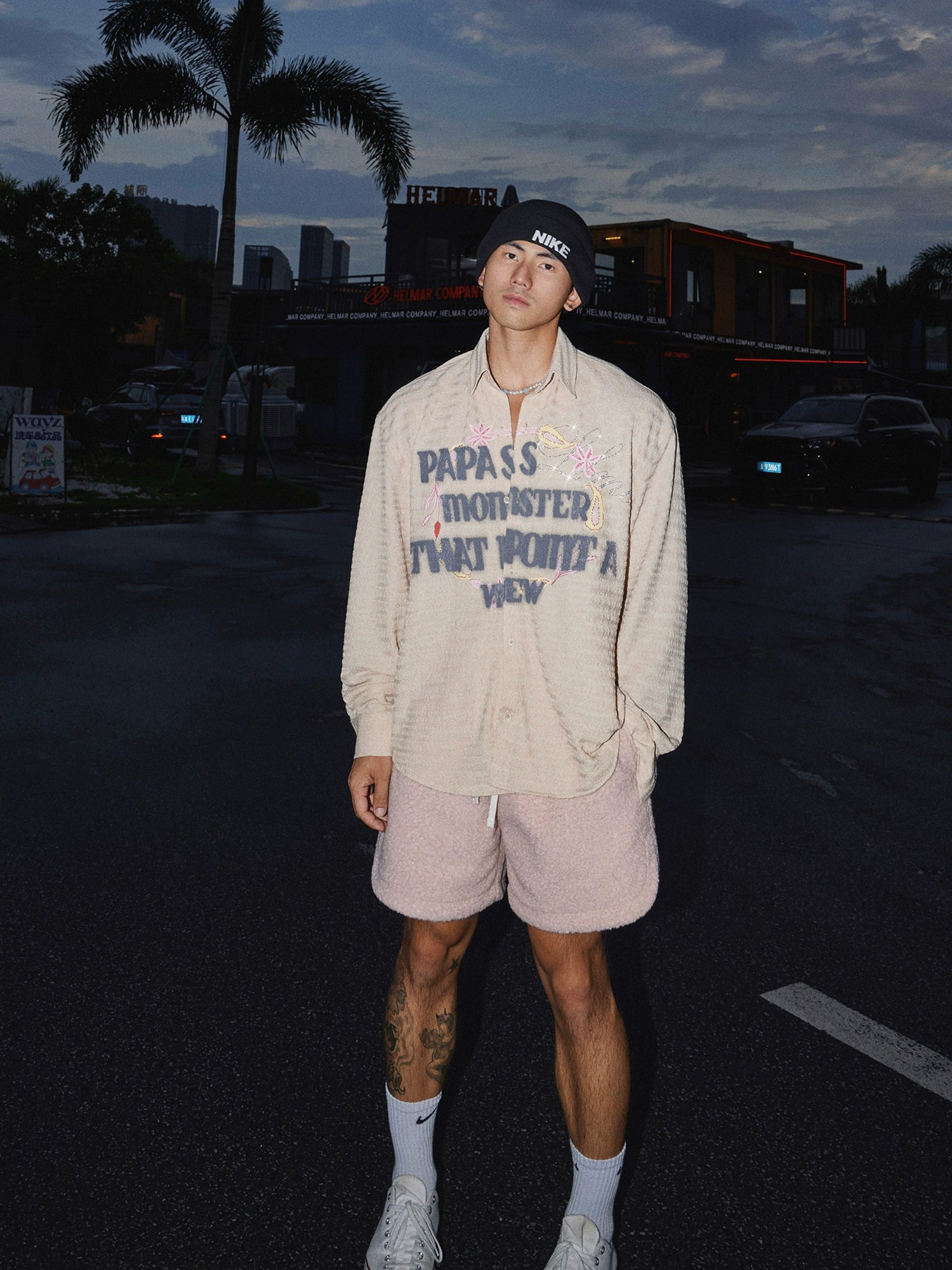 Çizgili Elmas Harf Baskılı Uzun Kollu Gömlek 