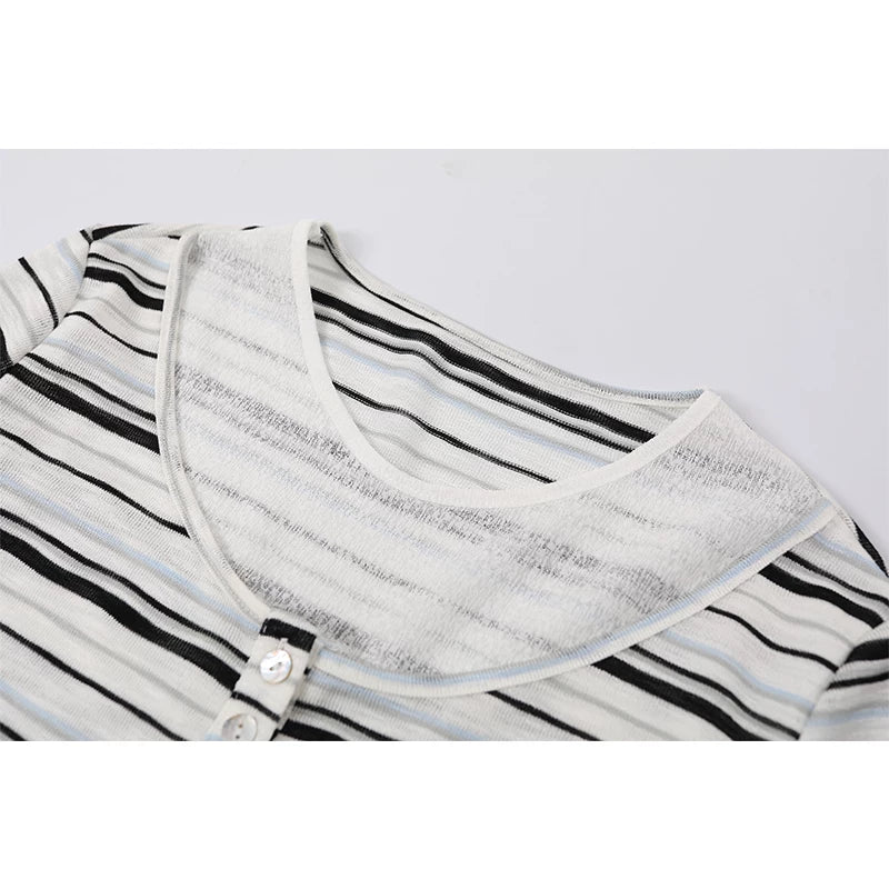 Camiseta de manga larga de dos piezas de imitación a rayas 