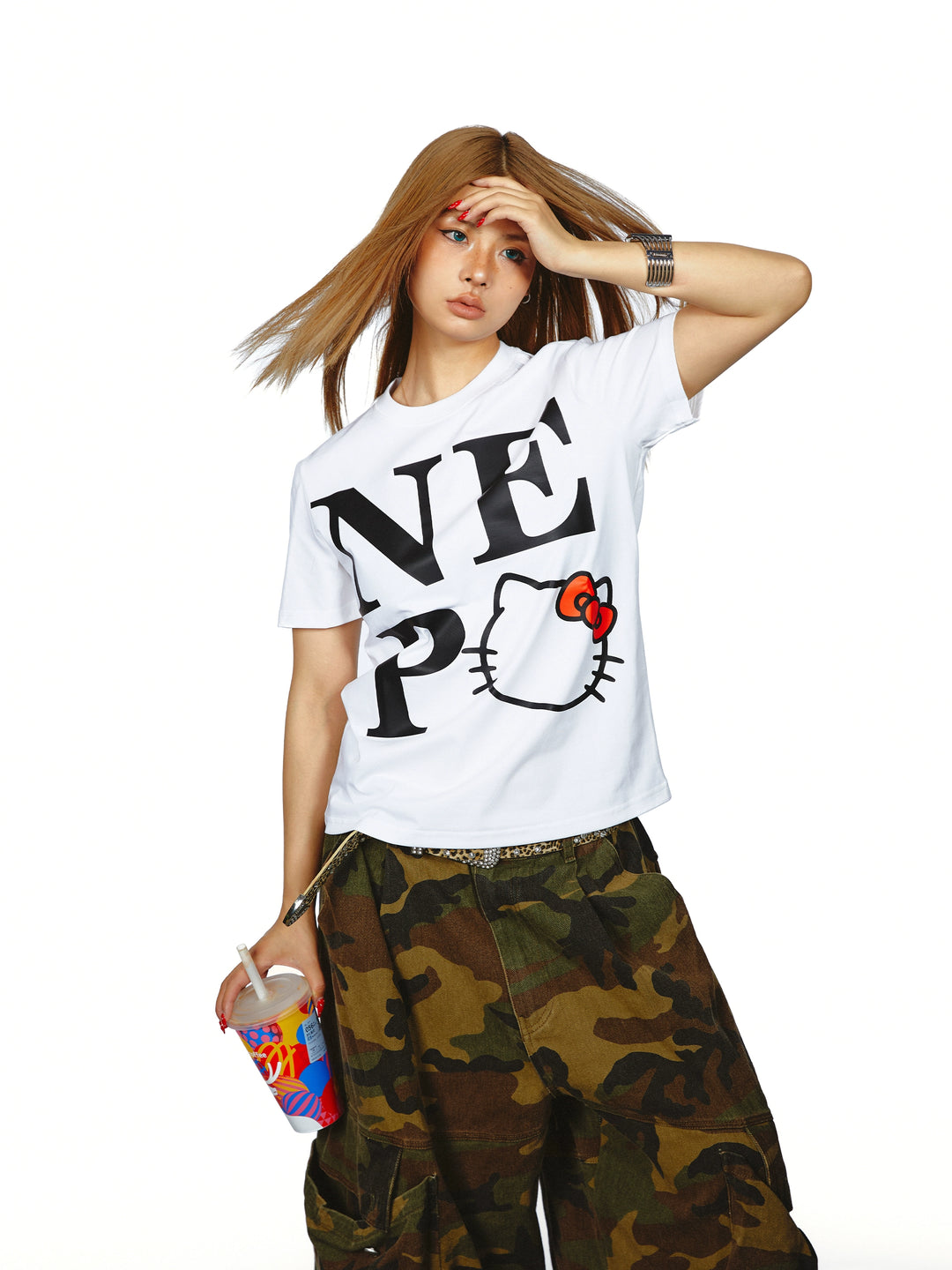 T-shirt à manches courtes avec impression de lettre de dessin animé 