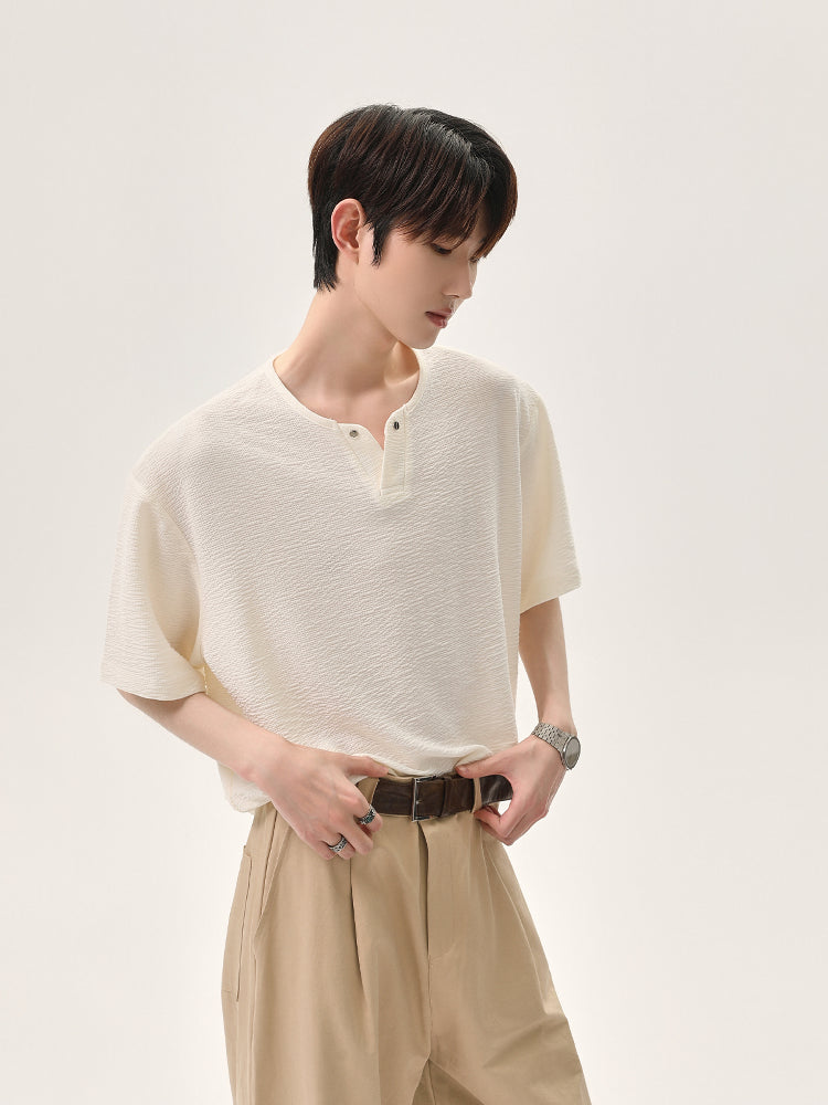 V-Neck Textured Short-Sleeve T-shirt