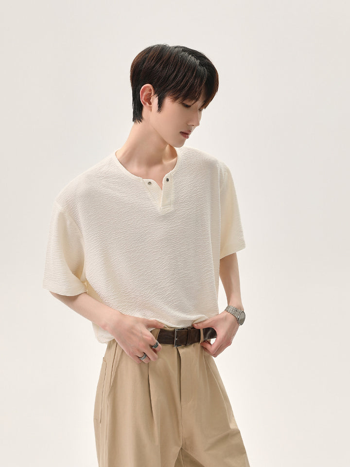V-Neck Textured Short-Sleeve T-shirt