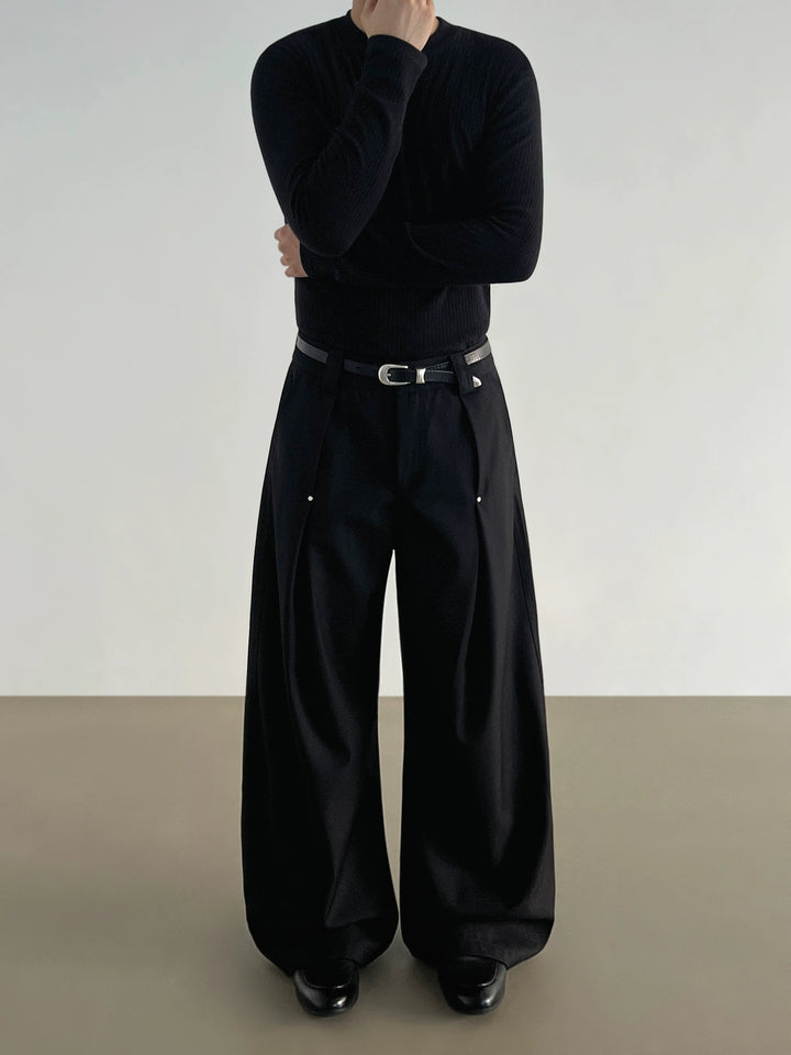 Pantalones amplios de pierna ancha con pliegues y corte en A 