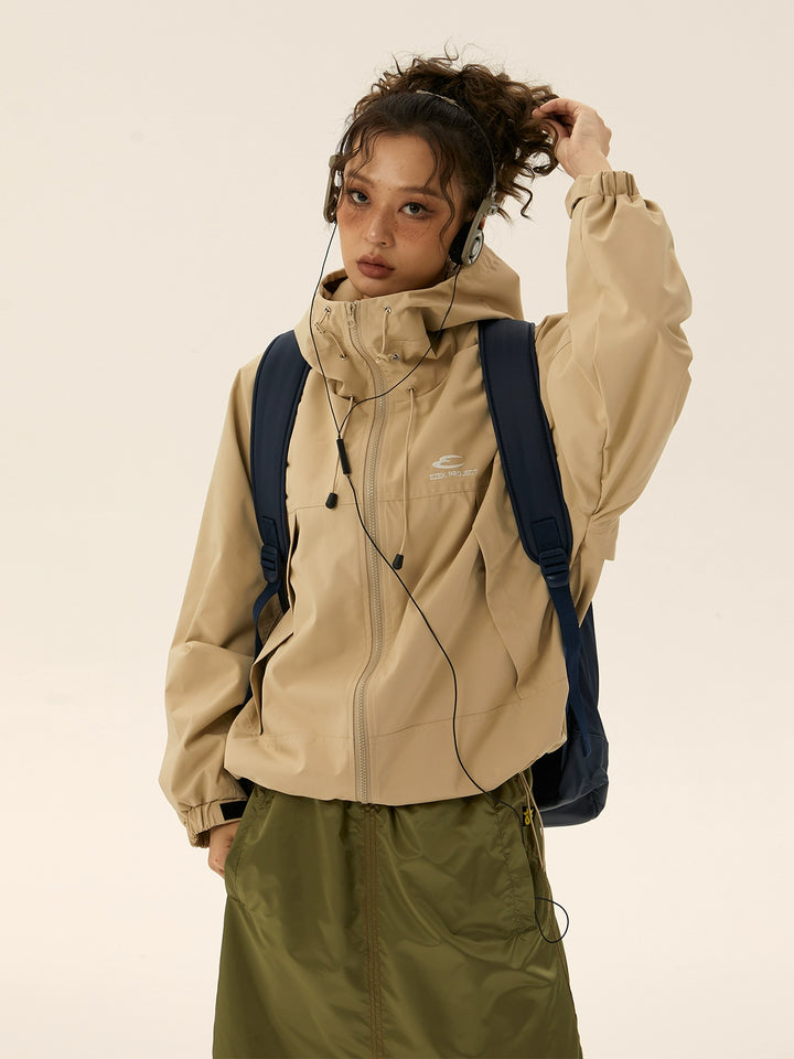 Veste extérieure légère et coupe-vent avec capuche 