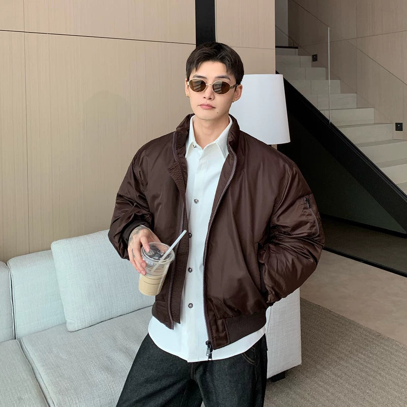 جاكيت بومبر بياقة Stand مقاوم للماء من الساتان 