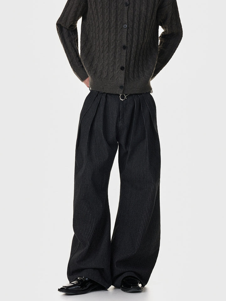 Pantalons en denim à larges jambes à rayures à trois plis 